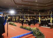 UNAIR Wisuda 903 Lulusan, AHY dan Eri Cahyadi Jadi Sorotan