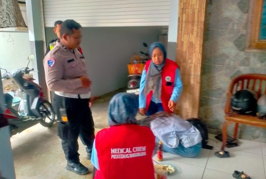 Anak Linglung di JLS Diselamatkan Anggota Pospam Besuki Tulungagung