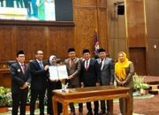 DPRD Telah Tetapkan Pasangan Setyo Wahono – Nurul Azizah Jadi Bupati dan Wabup Terpilih