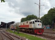 Air Sungai Grobogan Kembali Merendam Jalur, KA Dialihkan via Stasiun Solo