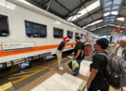 KAI Commuter Surabaya Layani 889.398 Pengguna