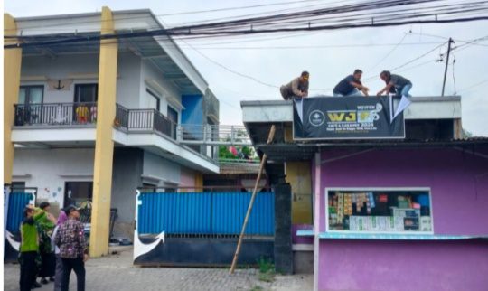 Pj Bupati Magetan Tutup Karaoke Wjufeen di Desa Sempol Maospati