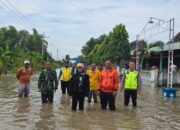 Anggota DPRD Rita Haryati Bangkitkan Semangat Korban Banjir
