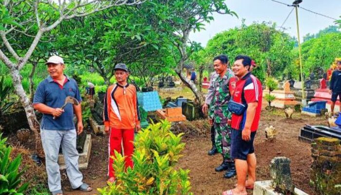 PemDes Boro Kerja Bakti Gandeng Paguyuban Pencak Silat dan Masyarakat