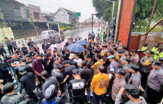 Aliansi Kediri Menggugat