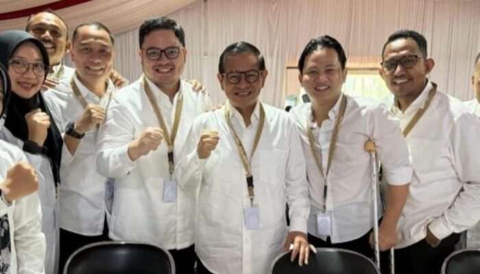 Potret Keakraban Bupati Kediri dengan Kepala Daerah di Acara Retreat Akmil Magelang