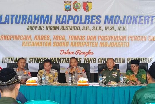 Kapolres Mojokerto Silaturahmi dengan Forkopimcam dan Tomas Sooko