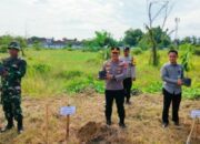 Kapolsek Manguharjo Tanam Pohon di Kampus Poltek Negeri Madiun