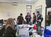 Geledah Dinas PUPR Blitar, Kejari Sita Banyak Dokumen Dugaan Korupsi Proyek Dam Kali Bentak