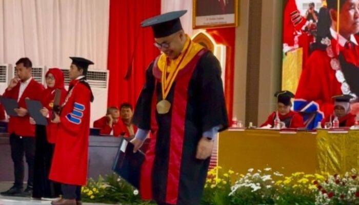 Agung Satryo Jadi Wisudawan Magister Hukum Terbaik di Untag