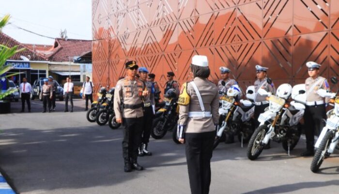 Main HP Saat Berkendara Akan Terjaring OKS 2025