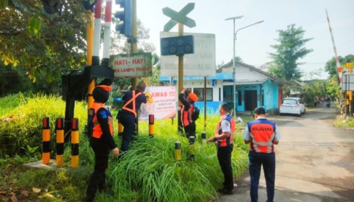 Jelang Lebaran, KAI Daop 9 Jember Tingkatkan Keselamatan di Perlintasan Kereta Api