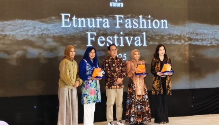 Etnura Fashion Festival 2025 Angkat Wastra Nusantara ke Panggung Internasional