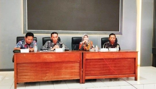 seragam gratis