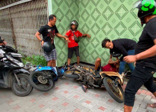 Dua pencuri motor
