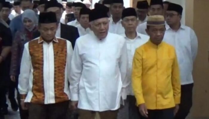 Saat Kunjungan di Jombang, Menteri ESDM Bahlil Sebut Stok BBM dan LPG Aman
