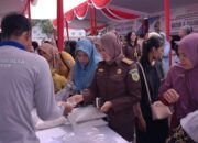Cari Berkah Ramadan, Kejari Gelar Bazar dan Pasar Murah