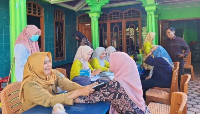 Desa Gedangan Beri Yankes Posyandu Bagi Lansia