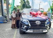 Jemaah Wayang Topeng Jati Duwur Raih Hadiah Fortuner dari Bank Jombang