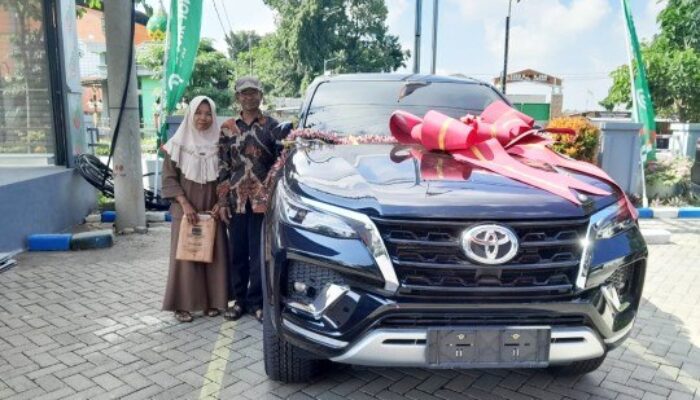 Jemaah Wayang Topeng Jati Duwur Raih Hadiah Fortuner dari Bank Jombang