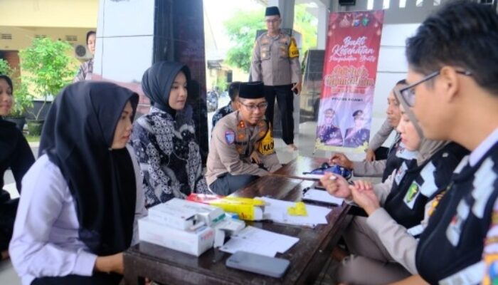 Sidokkes Polres Gelar Bakti Kesehatan di Masjid Tamam Ali Hasan Ngawi