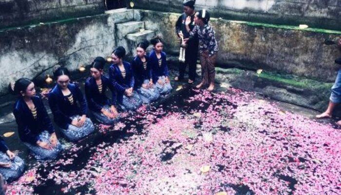 Disdikbud Jombang Ajukan Tradisi Kumkum Sinden di Sendang Made Jadi Warisan Budaya Tak Benda