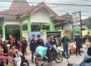 BKP dan Pemdes Mayangkawis Bagikan 500 Takjil ke Pengguna Jalan