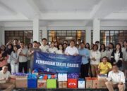 Siswa SMA NSA Bagikan Takjil Gratis dan Gelar Buka Puasa Bersama