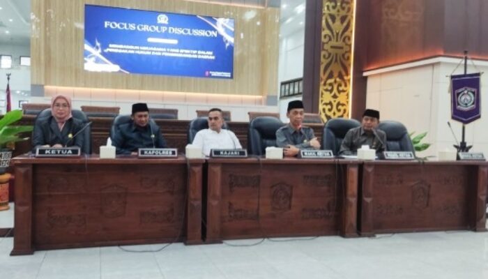 Bangun Lumajang Bersama, DPRD Gelar FGD dengan Awak Media
