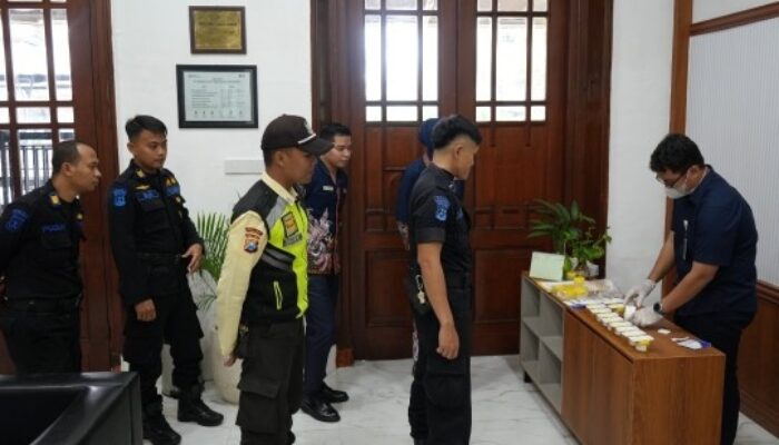 KAI Surabaya Gelar Sidak Narkoba, Jamin Keselamatan Mudik Lebaran 2025