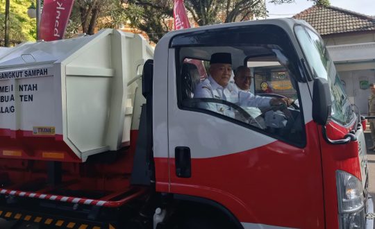 Truk Sampah