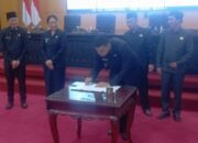 Wali Kota Blitar Hadiri Rapat Paripurna Penetapan Persetujuan Raperda Perkim
