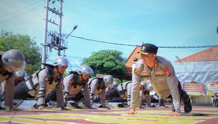 Latihan Dalmas Bersama, Kapolres Ngawi Beri Semangat