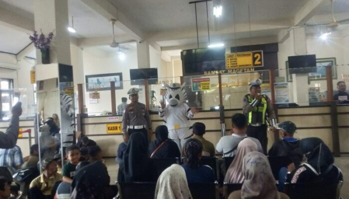 Usai Libur Lebaran, Wajib Pajak Membludak di Samsat Magetan