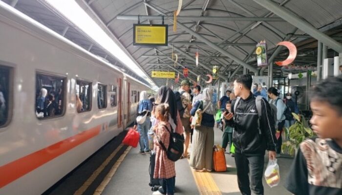 Arus Balik Lebaran, Penumpang Kereta Api Melonjak