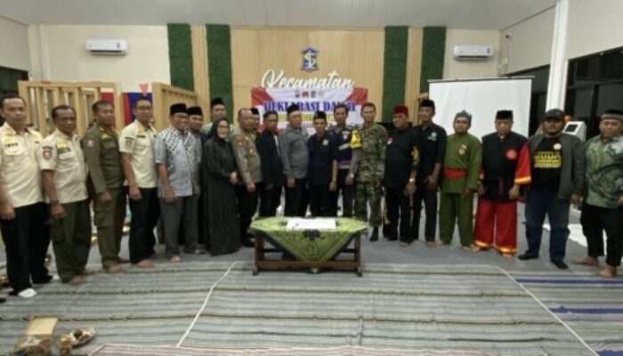 Komitmen Anti Tawuran, Pesilat dan Tiga Pilar Simokerto Bersatu