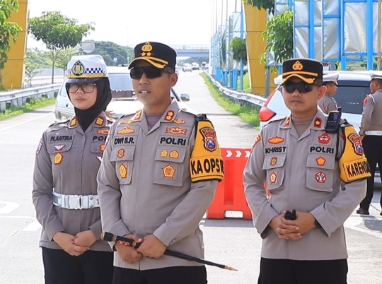 Gerbang Tol Ngawi