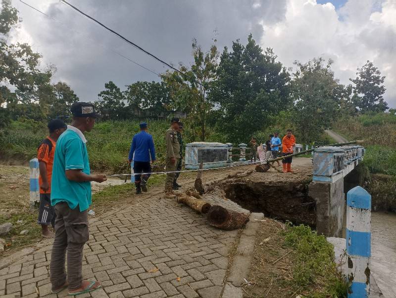 Banjir Longsor