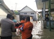 Satu Orang Warga Ledok Harus Dievakuasi Akibat Sungai Bengawan Solo Meluap