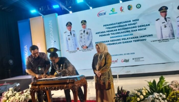 Tingkatkan Layanan, RSUD Bojonegoro Teken MoU dengan RSCM Jakarta