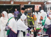 Bupati Bojonegoro Perdana Berangkatkan Sebanyak 71 JCH
