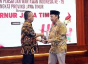 Achmad Fauzi, Komut PT PJU Terima PWI Jatim Award 2025