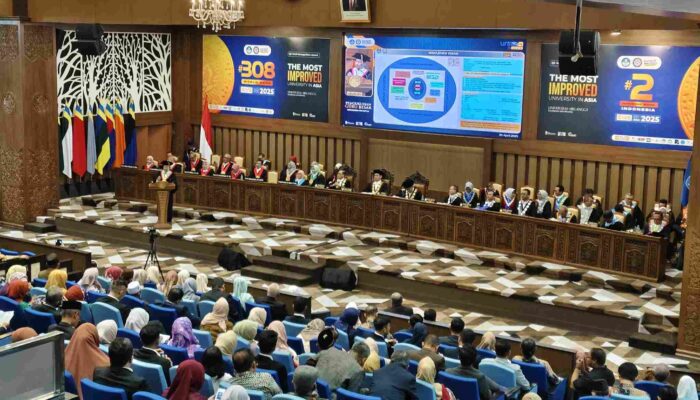 6 Profesor Baru Unair Resmi Dikukuhkan, Ini Harapan Rektor