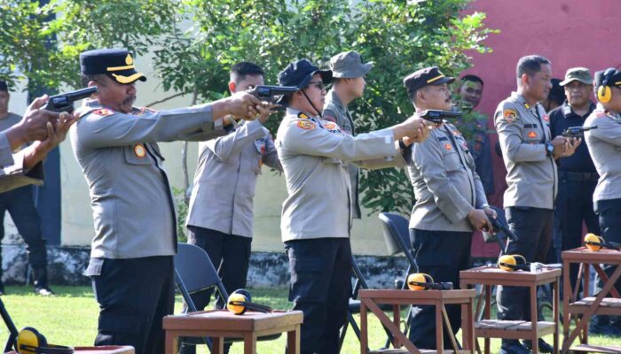 Tingkatkan Profesionalisme, 130 Personel Polres Madiun Kota Dilatih Menembak