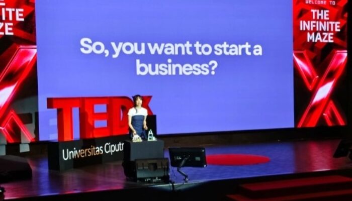 TEDxUniversitas Ciputra Surabaya 2025 Angkat Tema The Infinite Maze