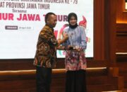 Vinanda Wali Kota Kediri Raih PWI Jatim Awards 2025