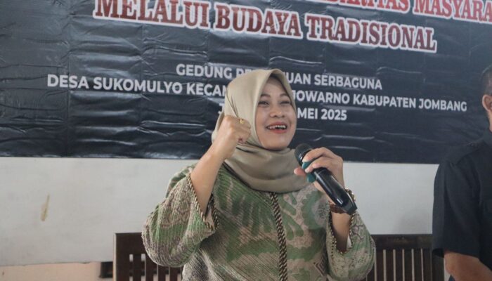 Di Tengah Era Digital, Wiwin Sumrambah Ajak Warga Jombang Lestarikan Budaya Tradisional