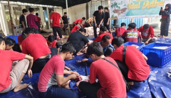 Fixprint Indonesia Laksanakan Kurban Perdana di Kantor Pusat Surabaya