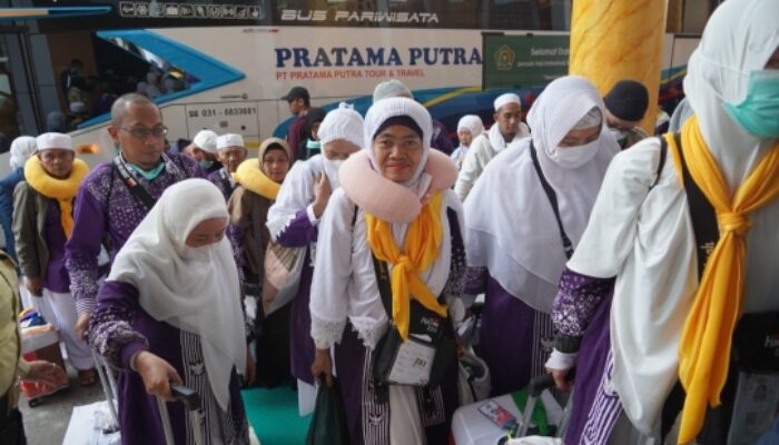 Sempat Tertunda, Kloter 44 Banyuwangi Tiba di Surabaya, Aman dan Selamat
