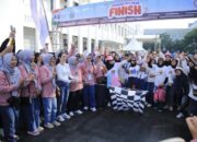 1000 Bidan Jatim Gelar Fun Walk, Perkuat Peran Kesehatan Ibu dan Anak
